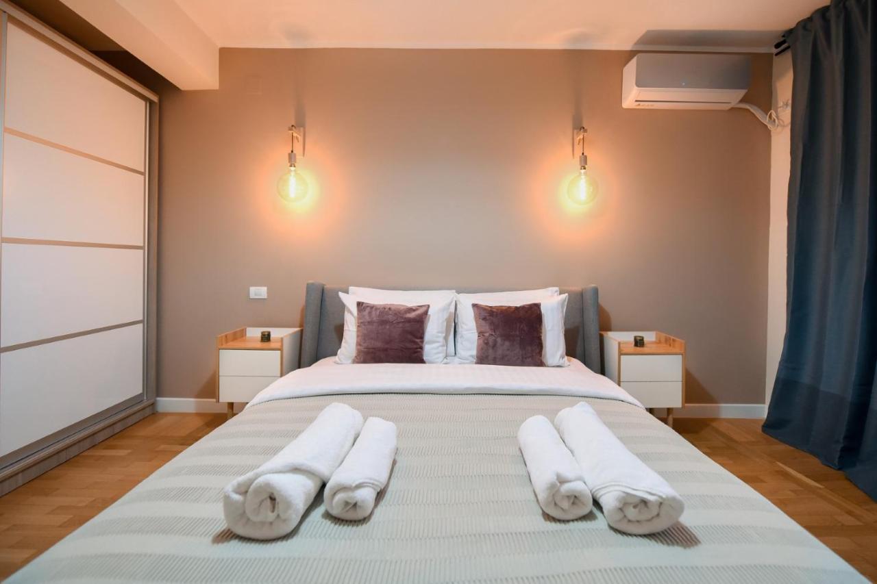 The Dream Apartment - Near Radisson Hotel Βουκουρέστι Εξωτερικό φωτογραφία