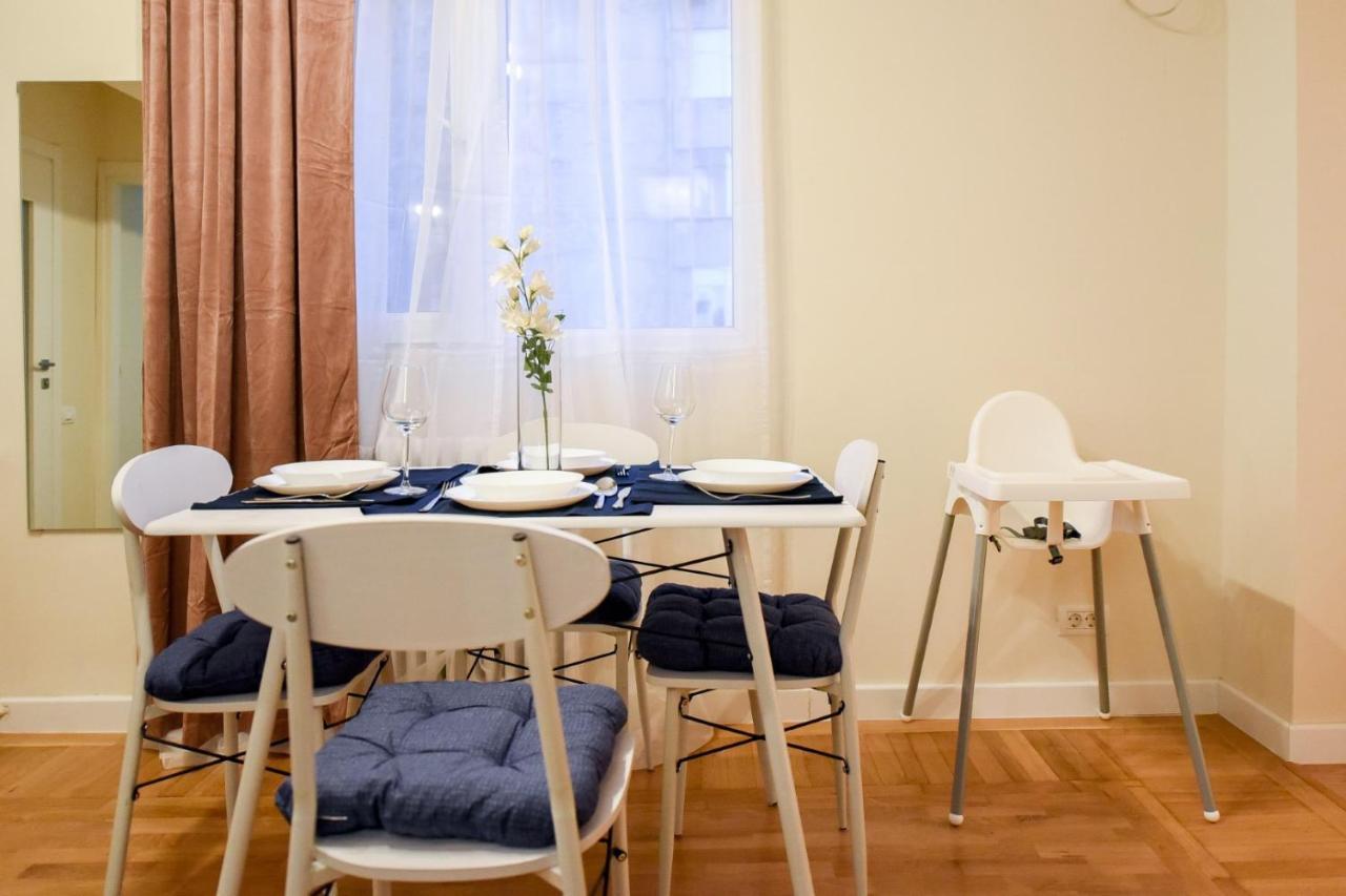 The Dream Apartment - Near Radisson Hotel Βουκουρέστι Εξωτερικό φωτογραφία